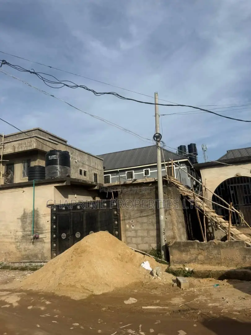 2bdrm Bungalow in Iyana Ipaja for sale in Iyana Ipaja