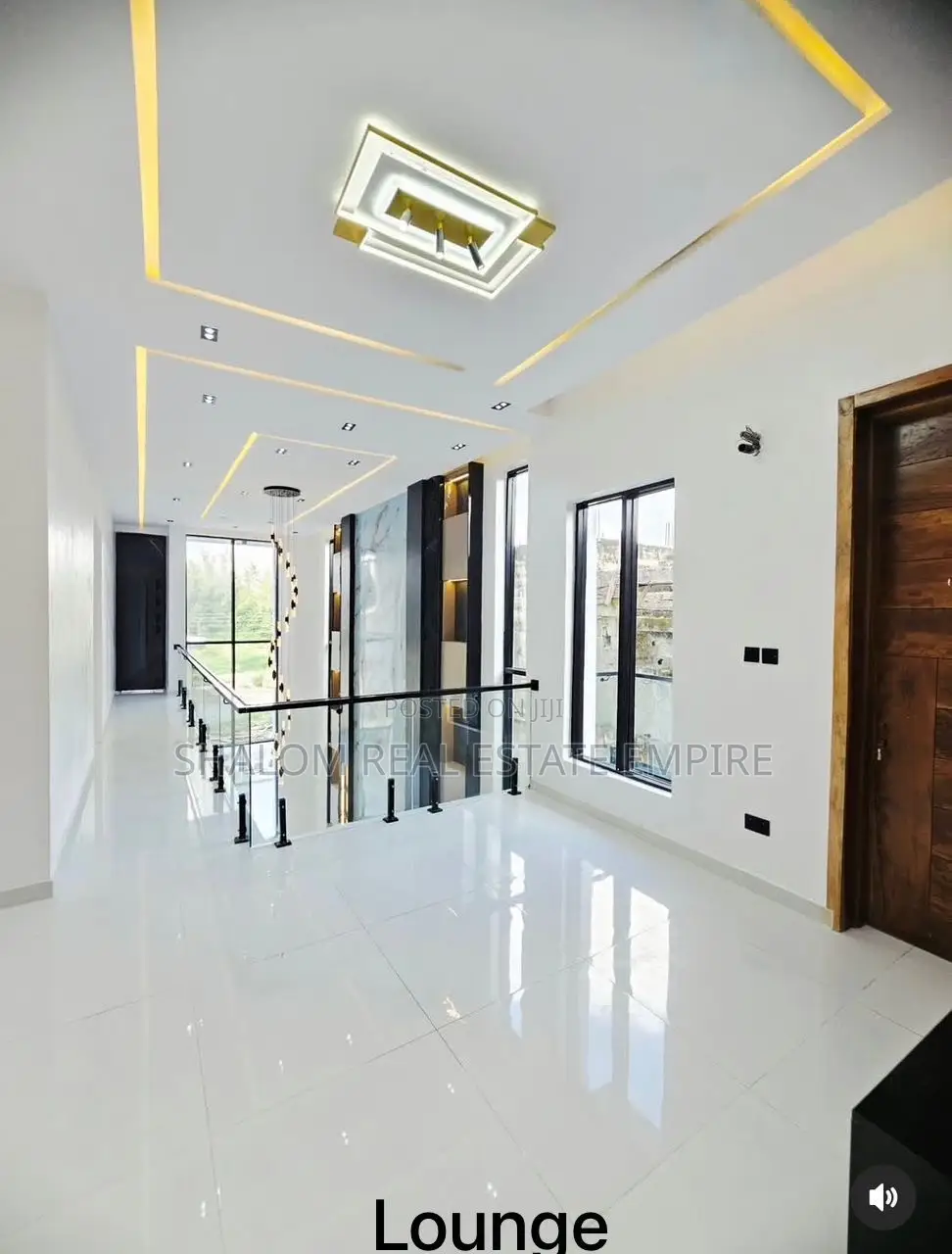 5bdrm Duplex in Megamound Estate for sale in Ikota
