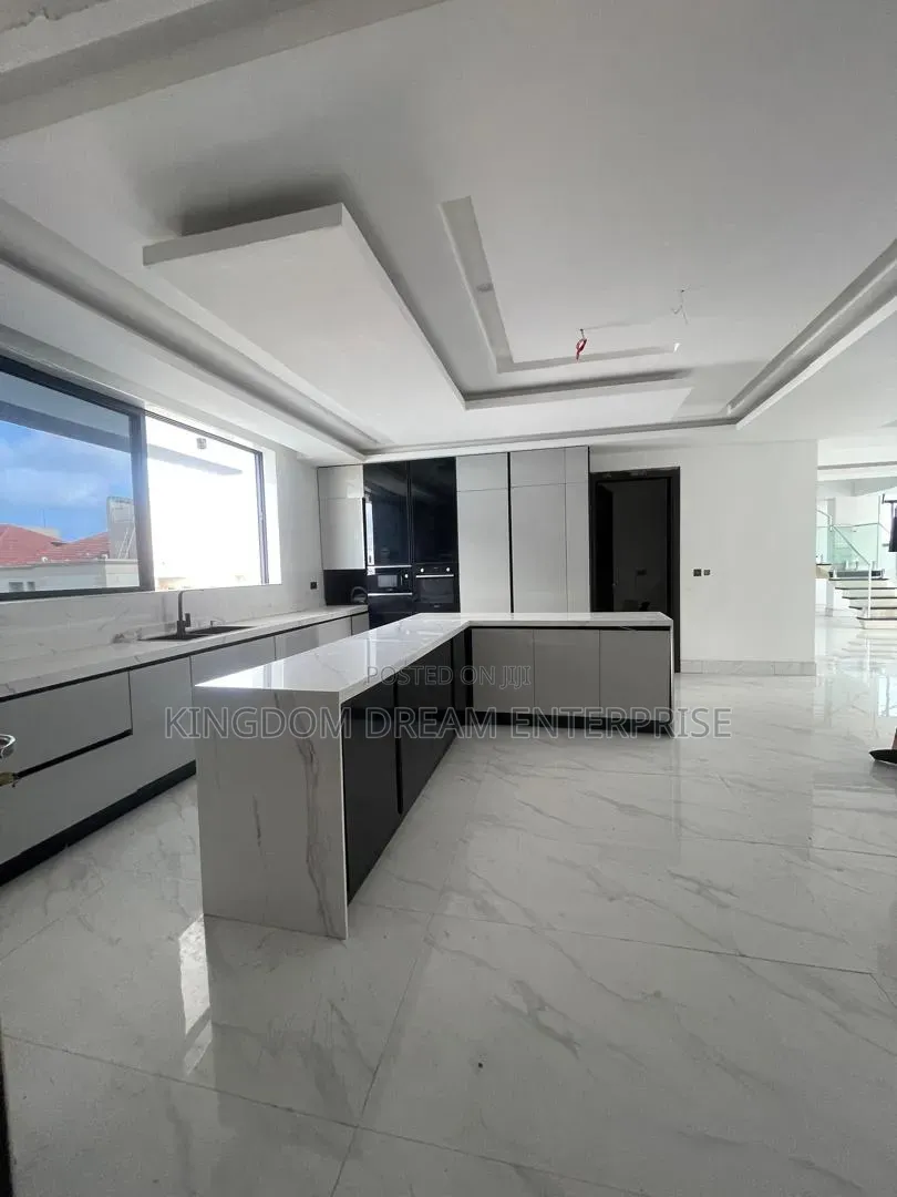 3bdrm Maisonette in Banana Island Ikoyi for rent in Banana Island