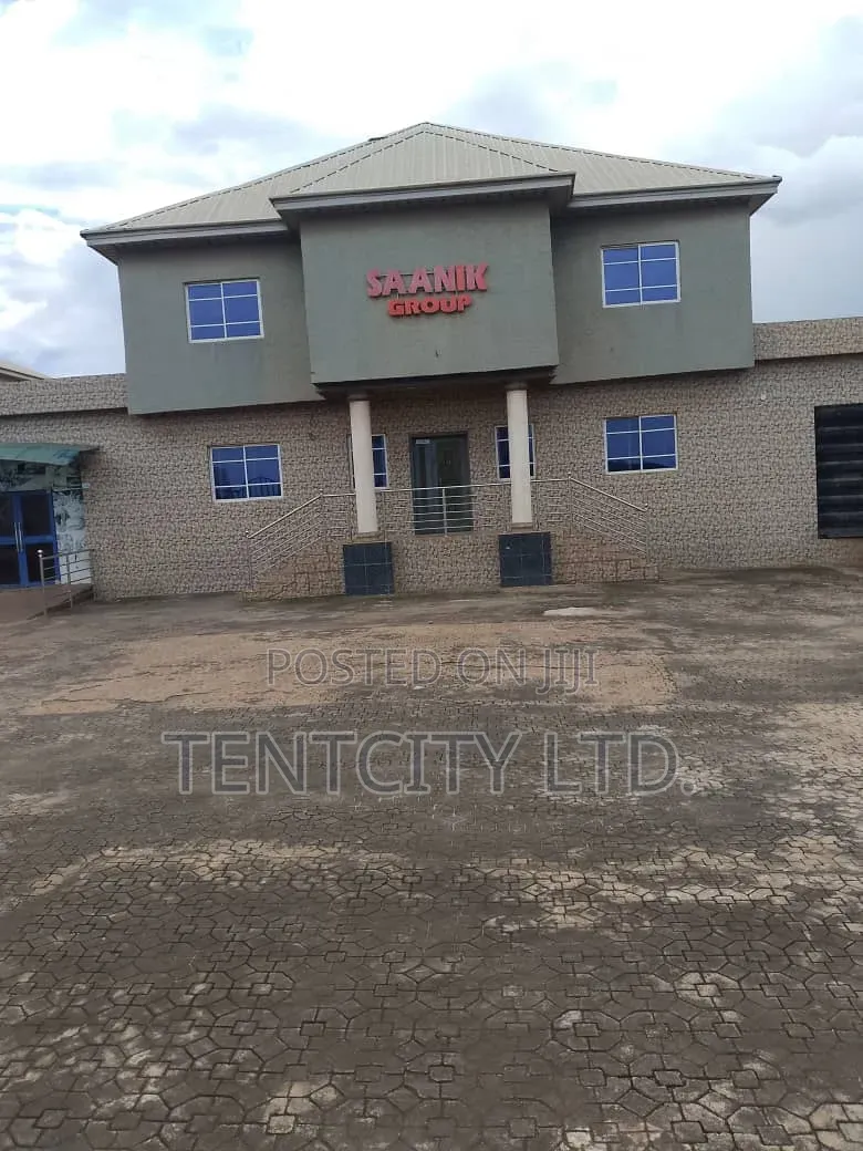 Large Warehouse With 10-Trailer Capacity for Lease in Enugu in Enugu