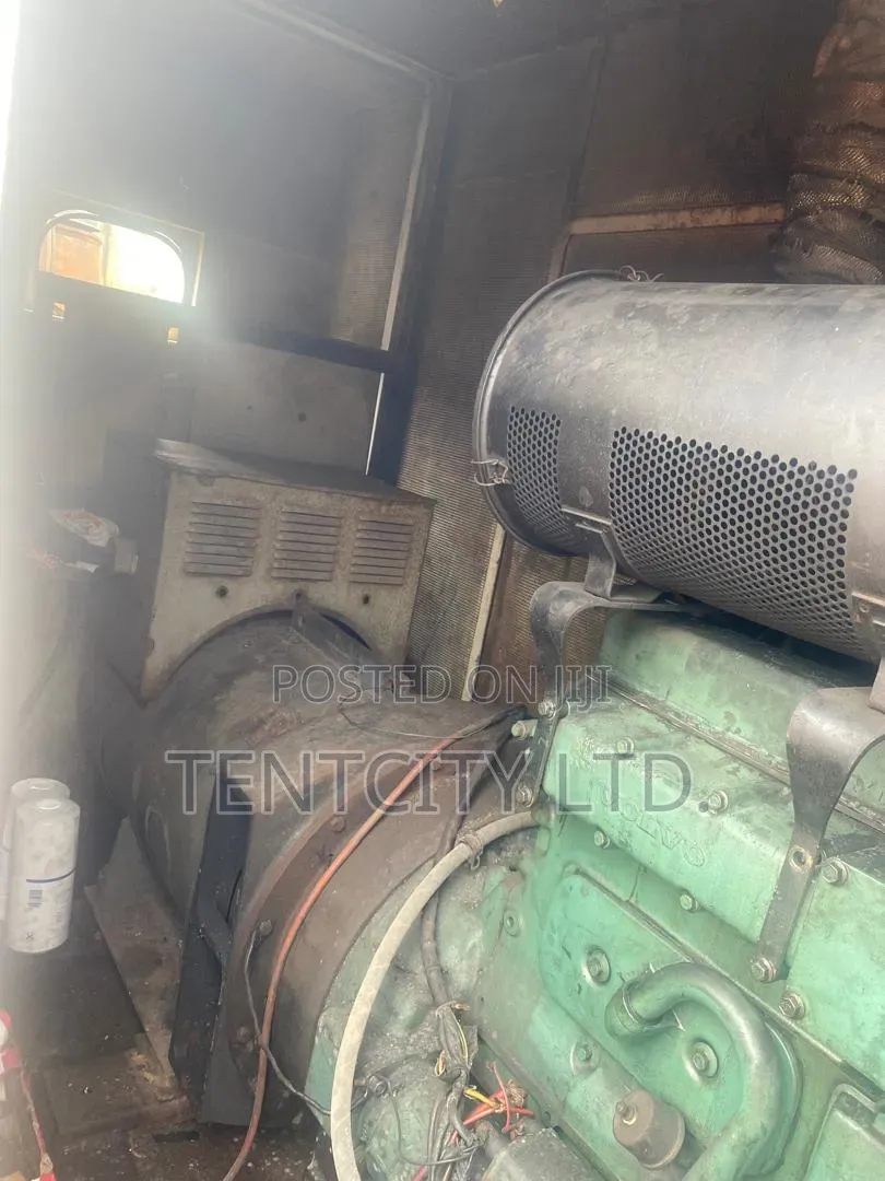 Large Warehouse With 10-Trailer Capacity for Lease in Enugu in Enugu