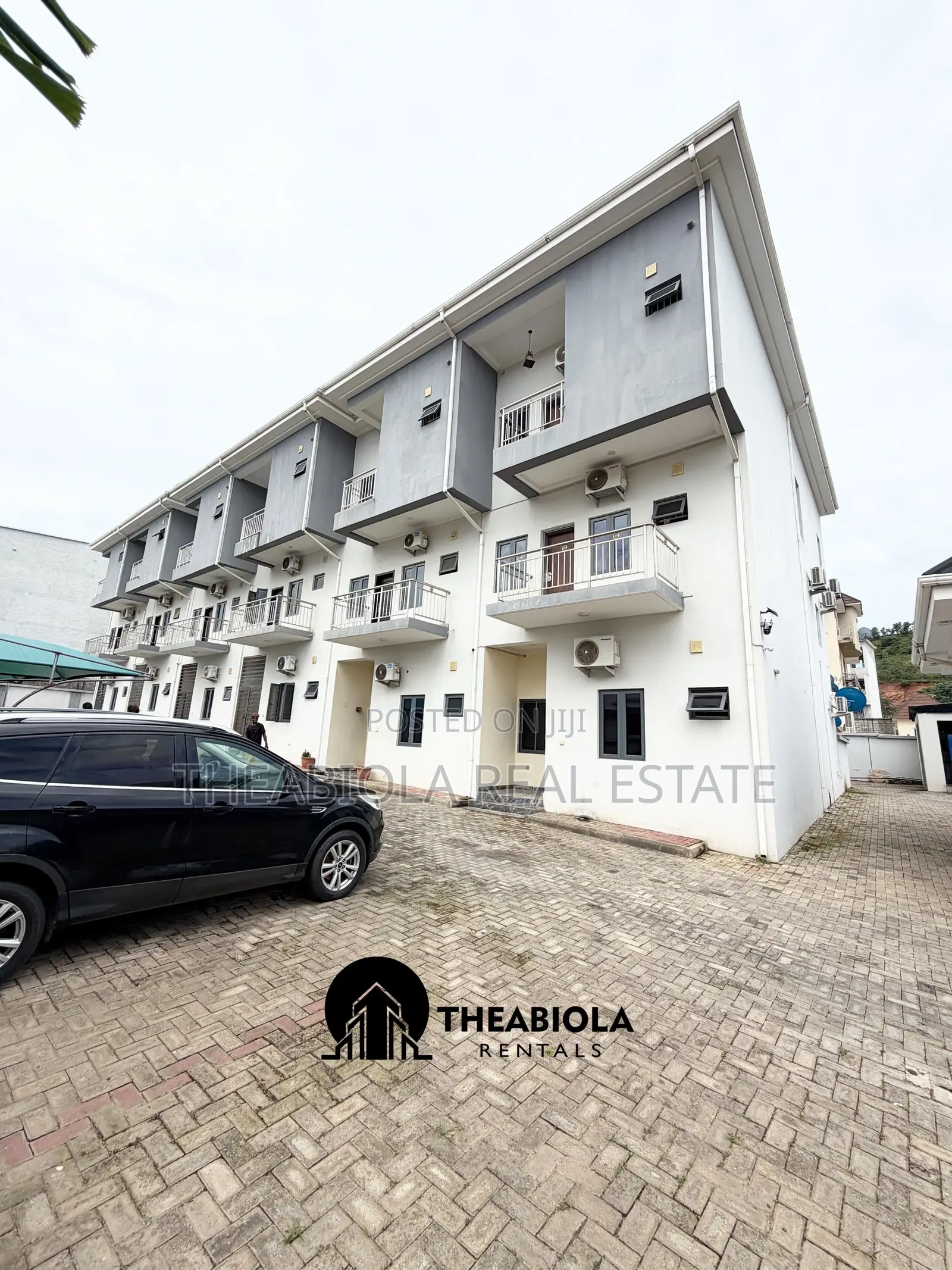 4bdrm Townhouse / Terrace in In A Mini Estate In for rent in Guzape District