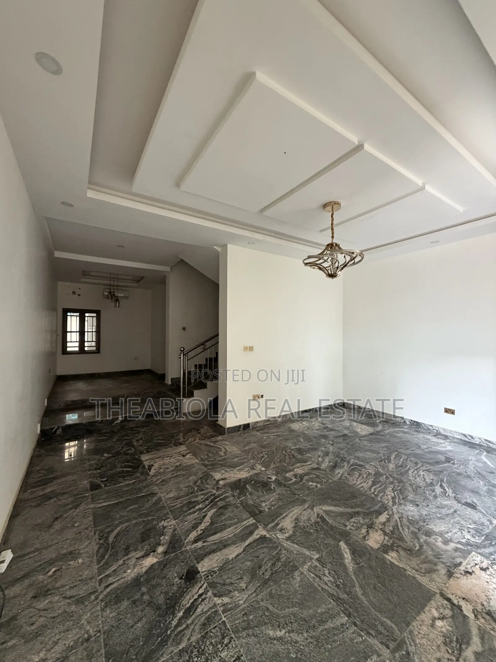 4bdrm Townhouse / Terrace in In A Mini Estate In for rent in Guzape District