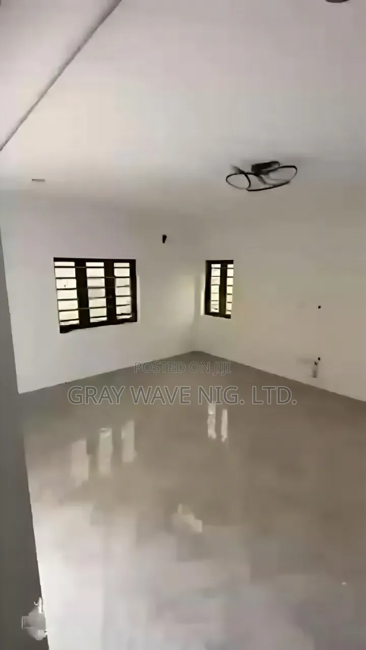 3bdrm Townhouse/Terrace in Sabon Lugbe for sale in Sabon Lugbe