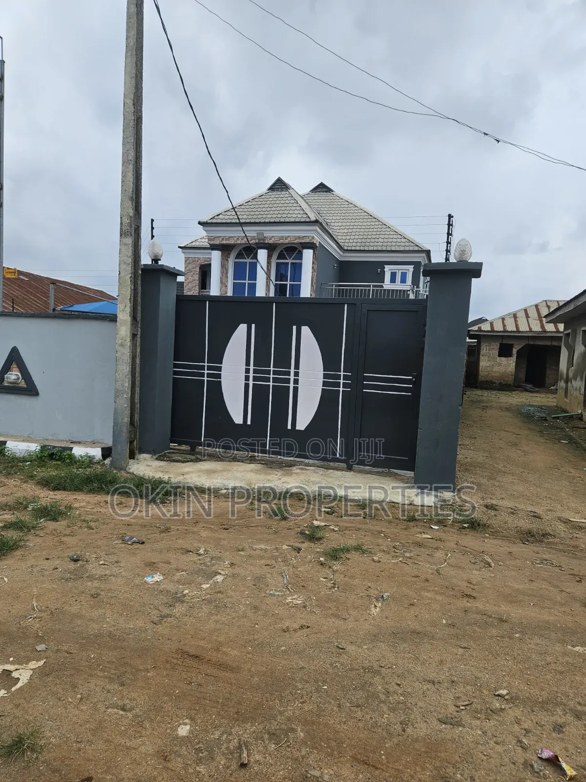 Furnished 5bdrm Duplex in Fountain University for sale in Osogbo