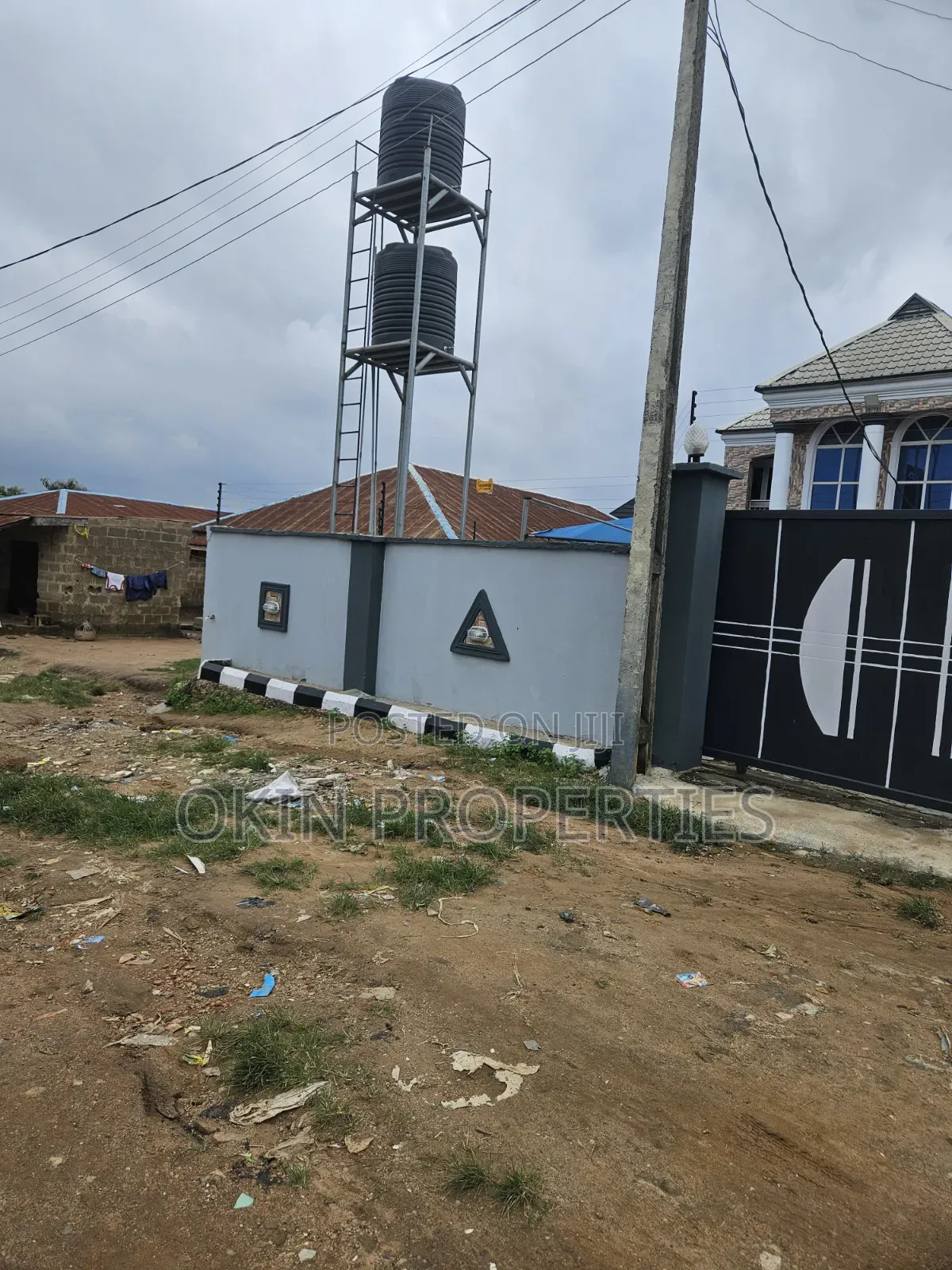 Furnished 5bdrm Duplex in Fountain University for sale in Osogbo