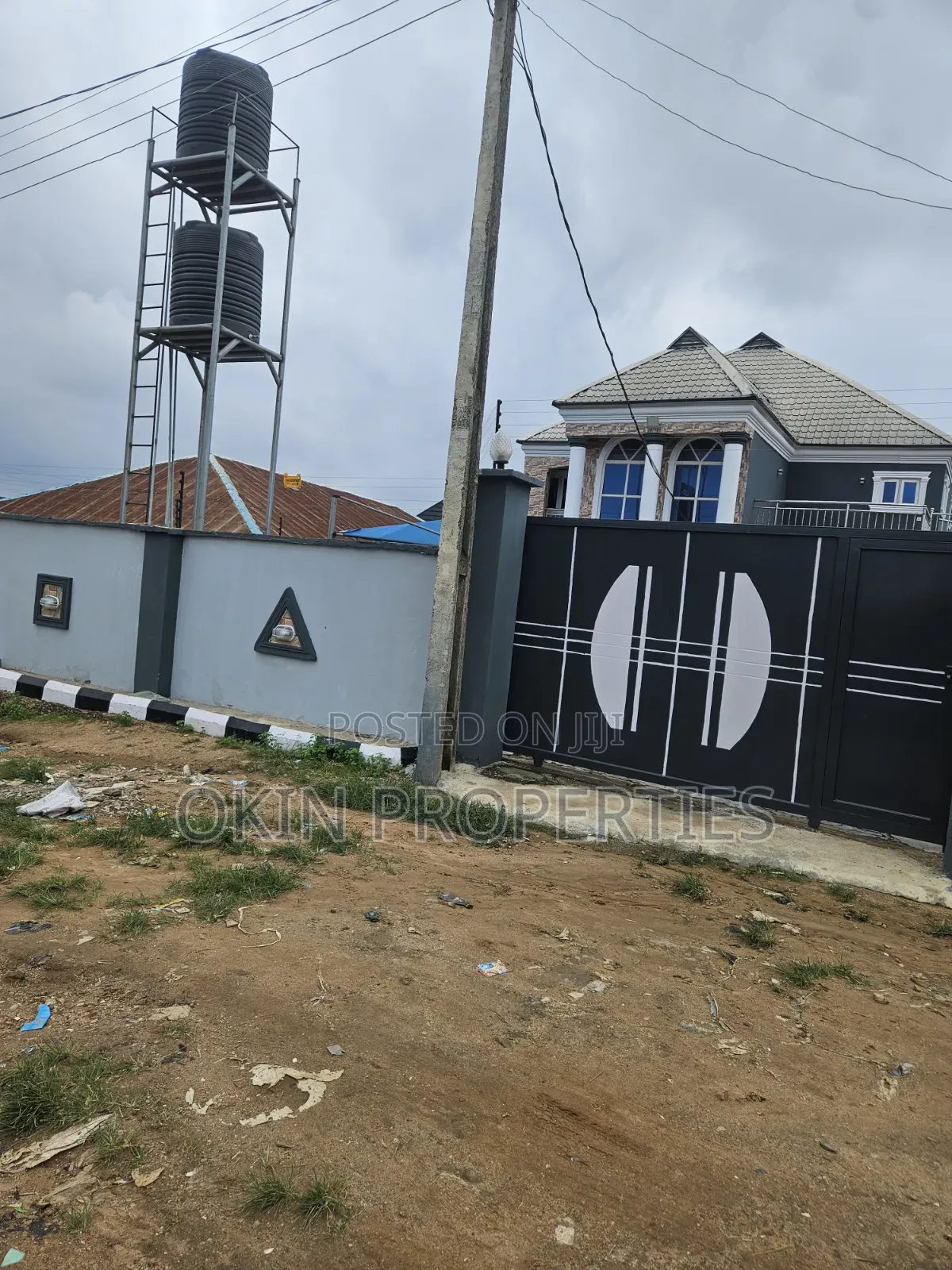 Furnished 5bdrm Duplex in Fountain University for sale in Osogbo