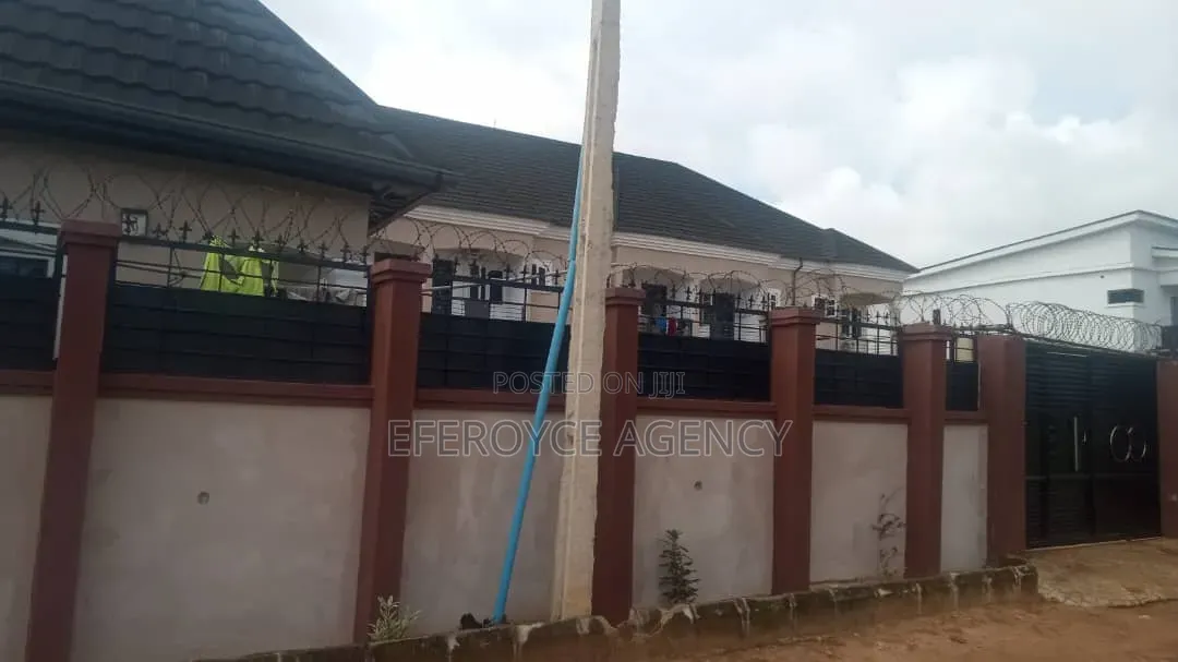 2bdrm Duplex in Gra, Benin City for rent in Benin City
