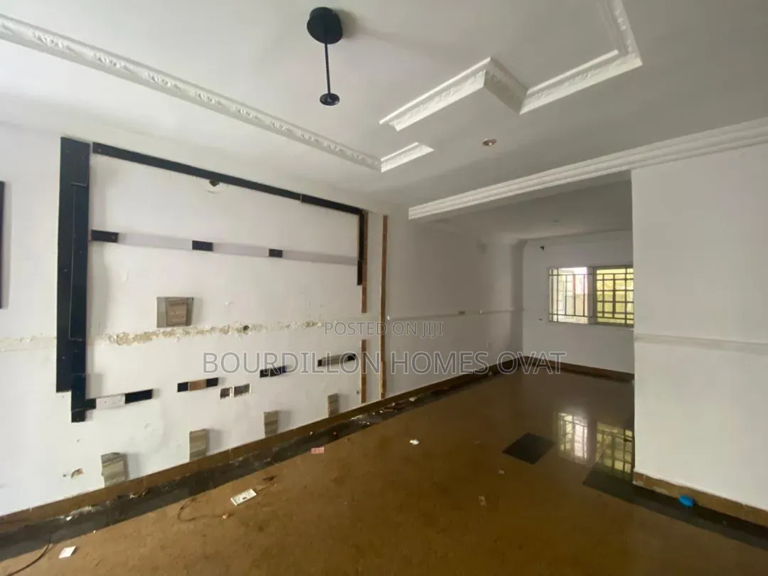 2bdrm Apartment in Osapa London Lekki for rent in Osapa london