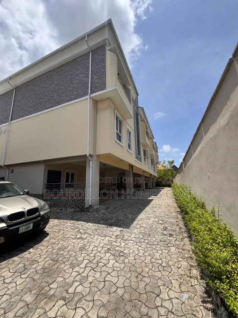 4bdrm Apartment in Osapa London Lekki for rent in Osapa london