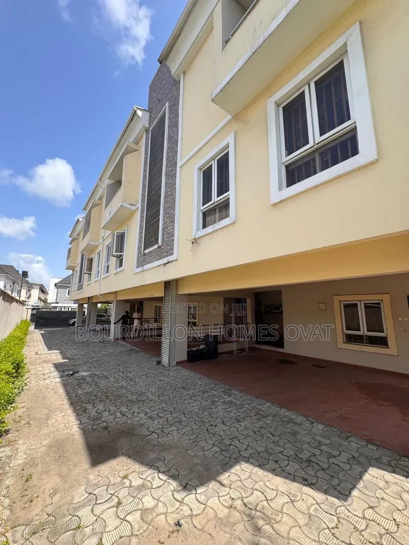 4bdrm Apartment in Osapa London Lekki for rent in Osapa london