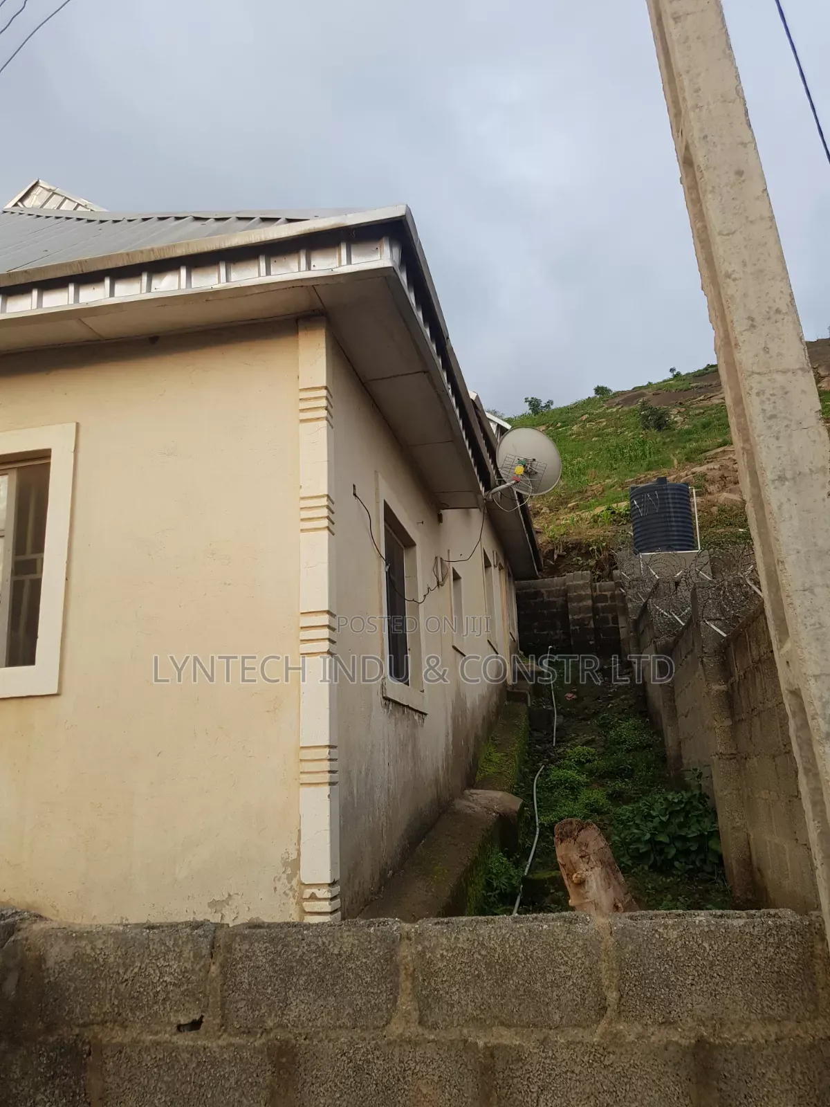 3bdrm Bungalow in Jigo, Ushafa for sale in Ushafa