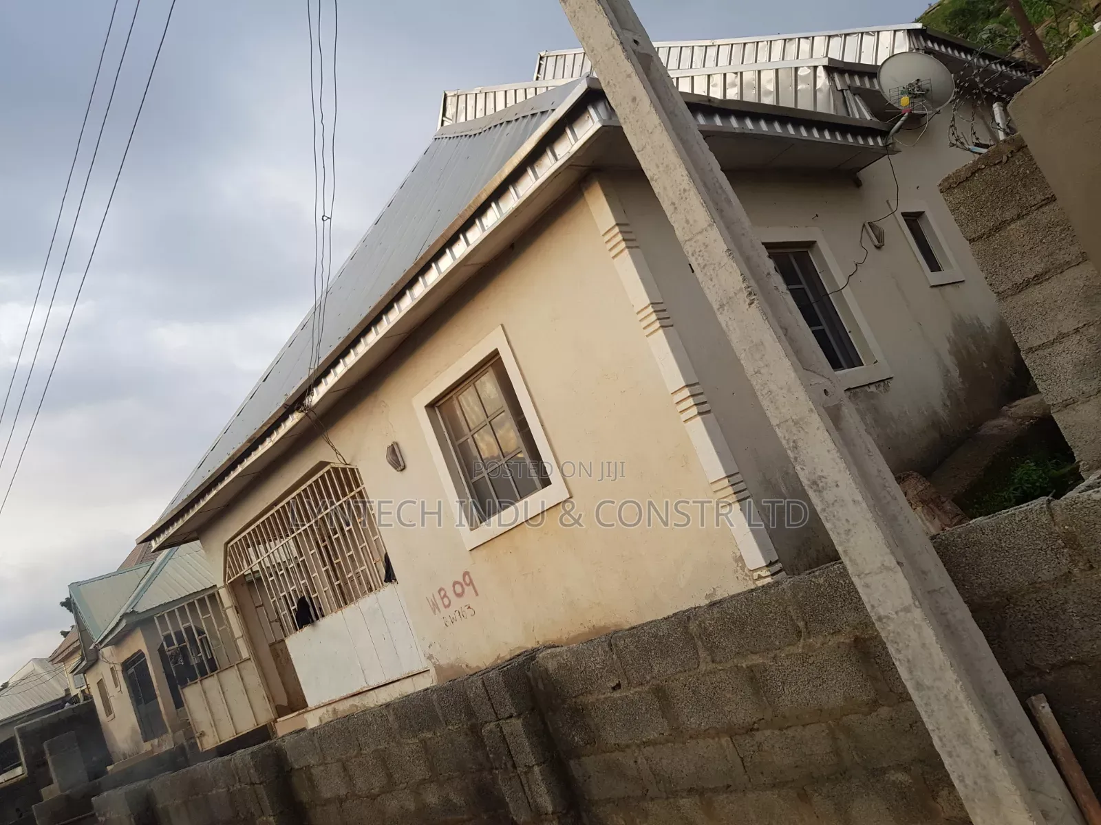 3bdrm Bungalow in Jigo, Ushafa for sale in Ushafa