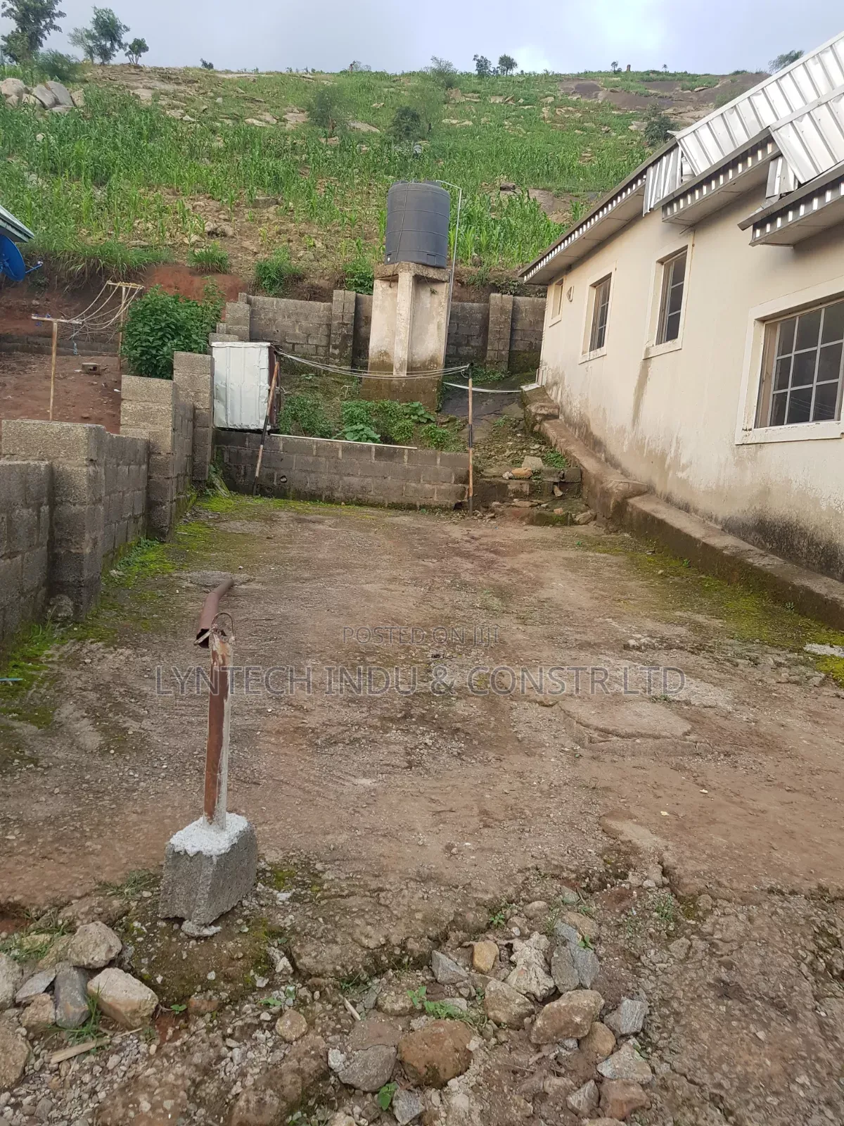 3bdrm Bungalow in Jigo, Ushafa for sale in Ushafa