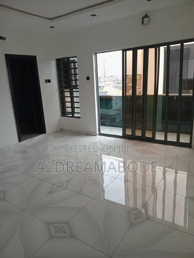 4bdrm Duplex in Opebi for sale in Opebi