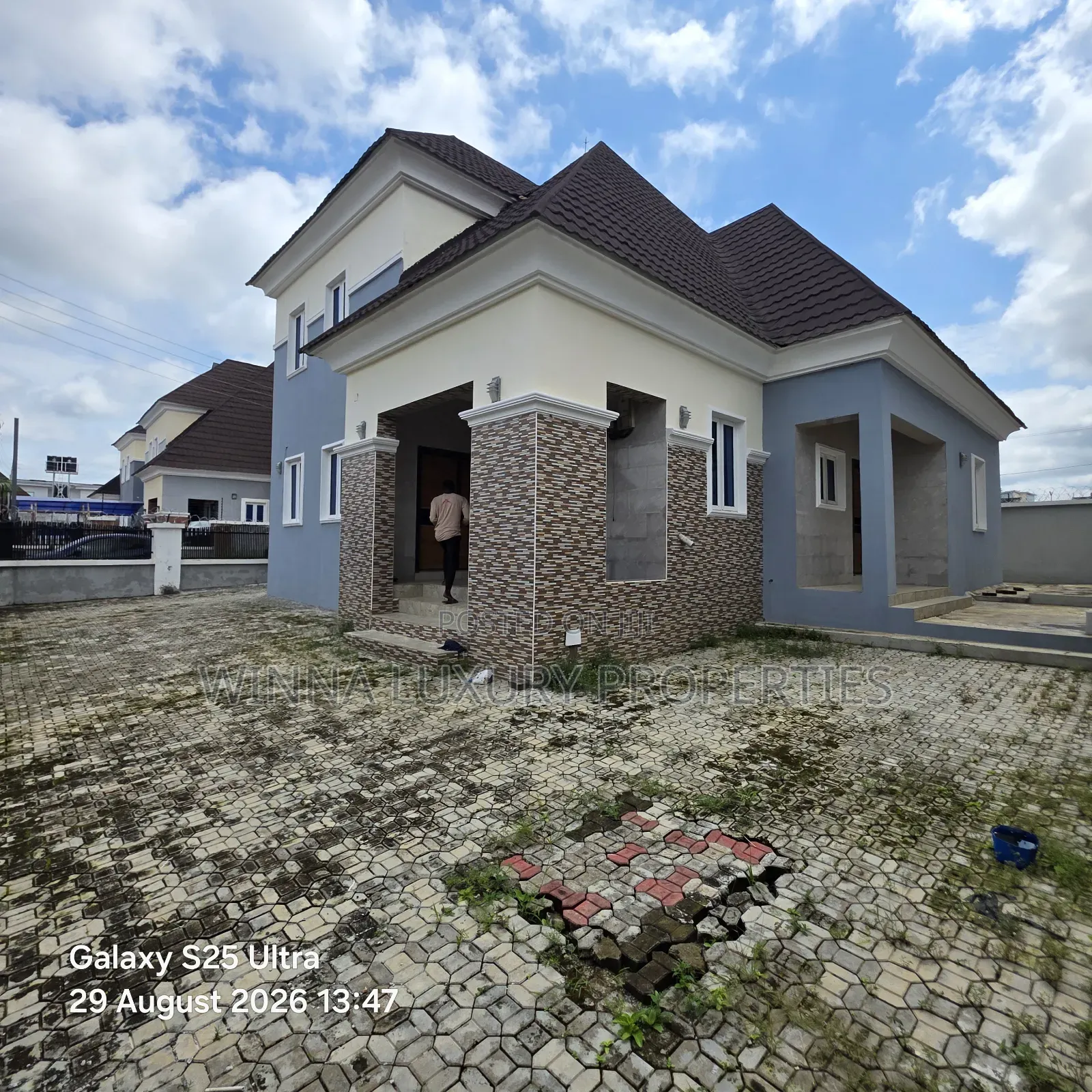 4bdrm Penthouse in Nut, Lugbe District for sale in Lugbe District