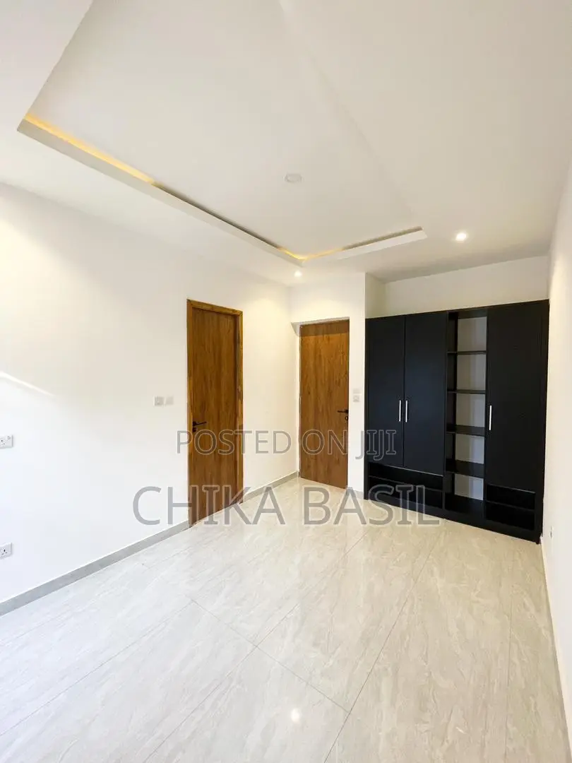 3bdrm Apartment in Ikate for sale in Ikate