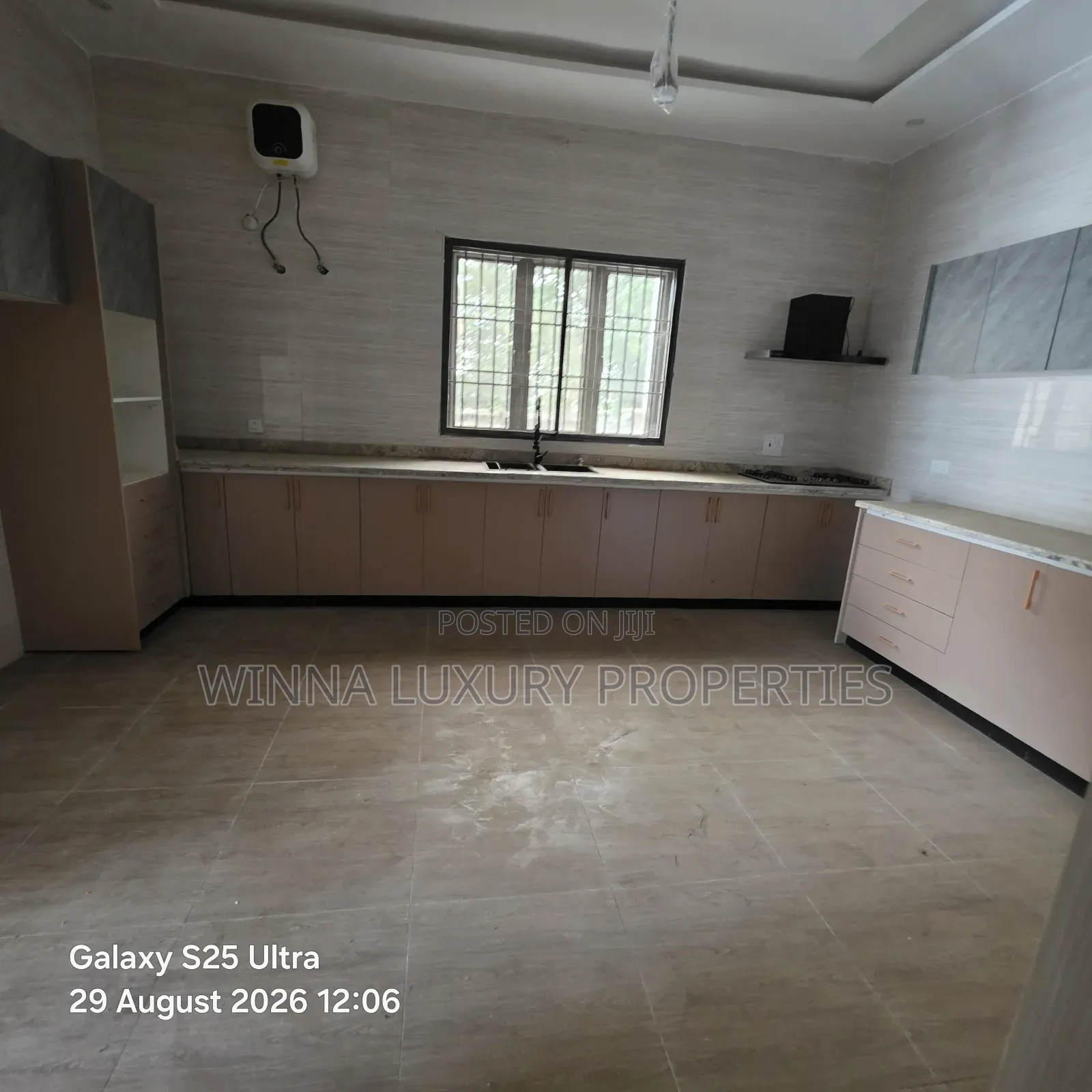 6bdrm Duplex in Nut Opposite River, Lugbe District for sale in Lugbe District