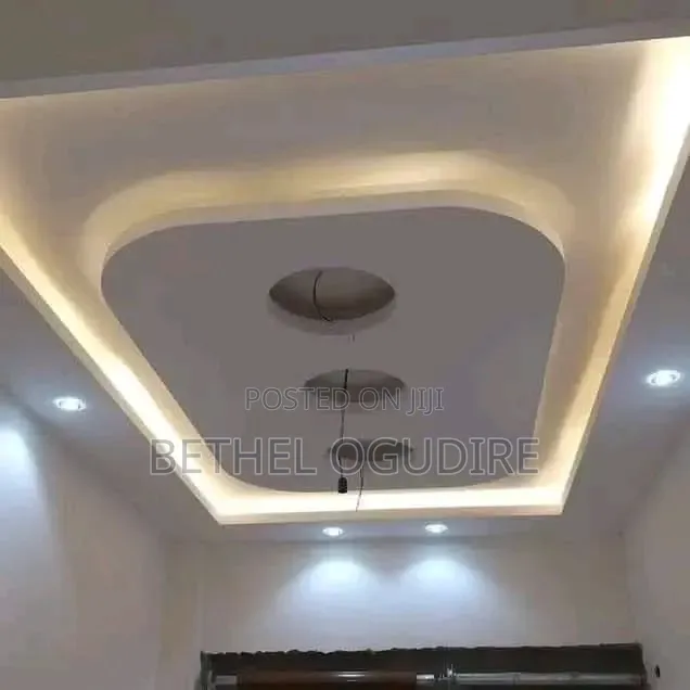 12bdrm House in Port-Harcourt for sale in Port-Harcourt