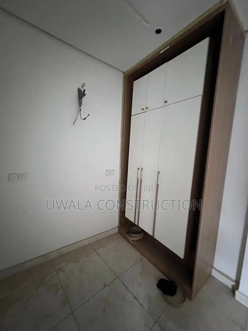 10bdrm Duplex in Asokoro for rent in Asokoro