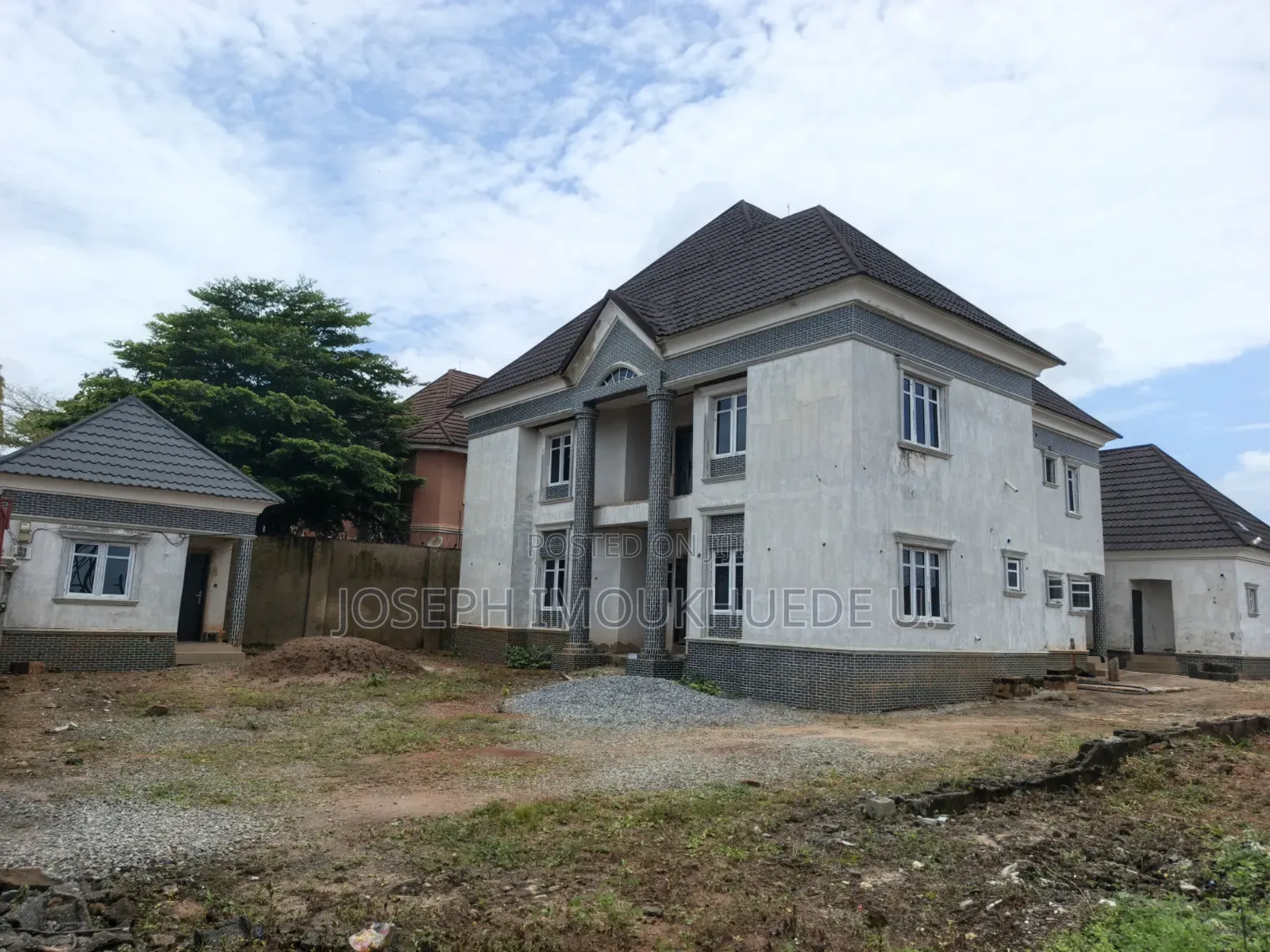 5bdrm Duplex in Bamsufic, Lokogoma for sale in Lokogoma