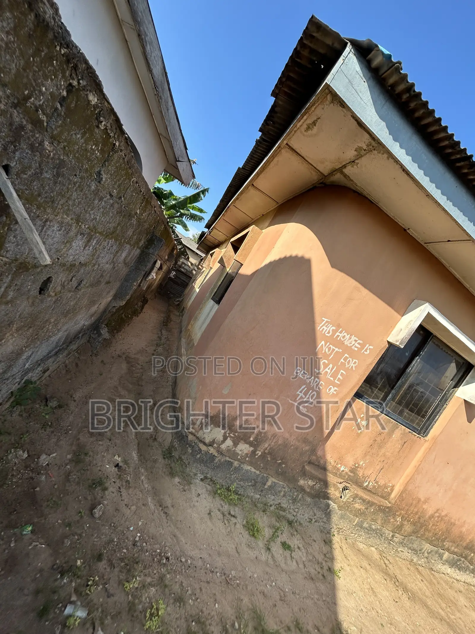 3bdrm Bungalow in Ayobo for sale in Ayobo