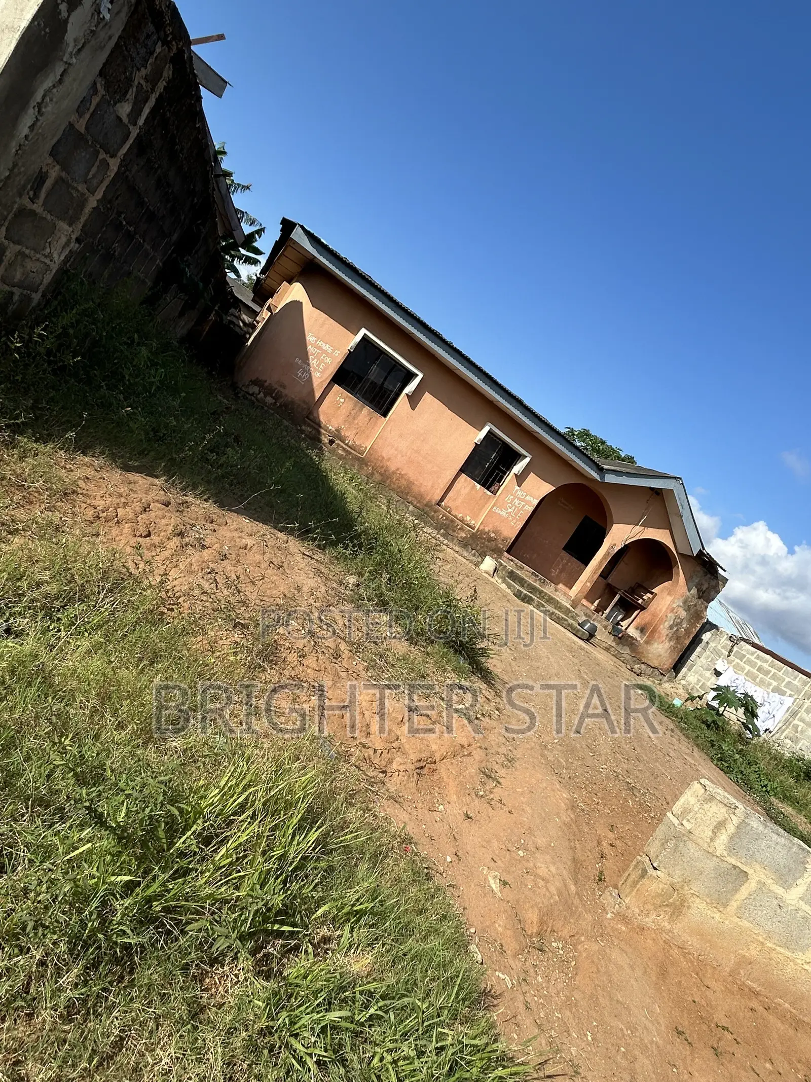 3bdrm Bungalow in Ayobo for sale in Ayobo