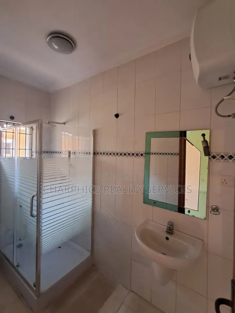 2bdrm Apartment in Igbo-efon for rent in Igbo-efon
