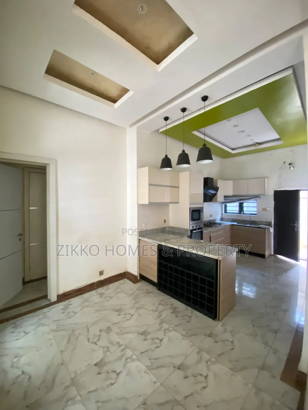 4bdrm Duplex in Southern View, Chevron for rent in Chevron