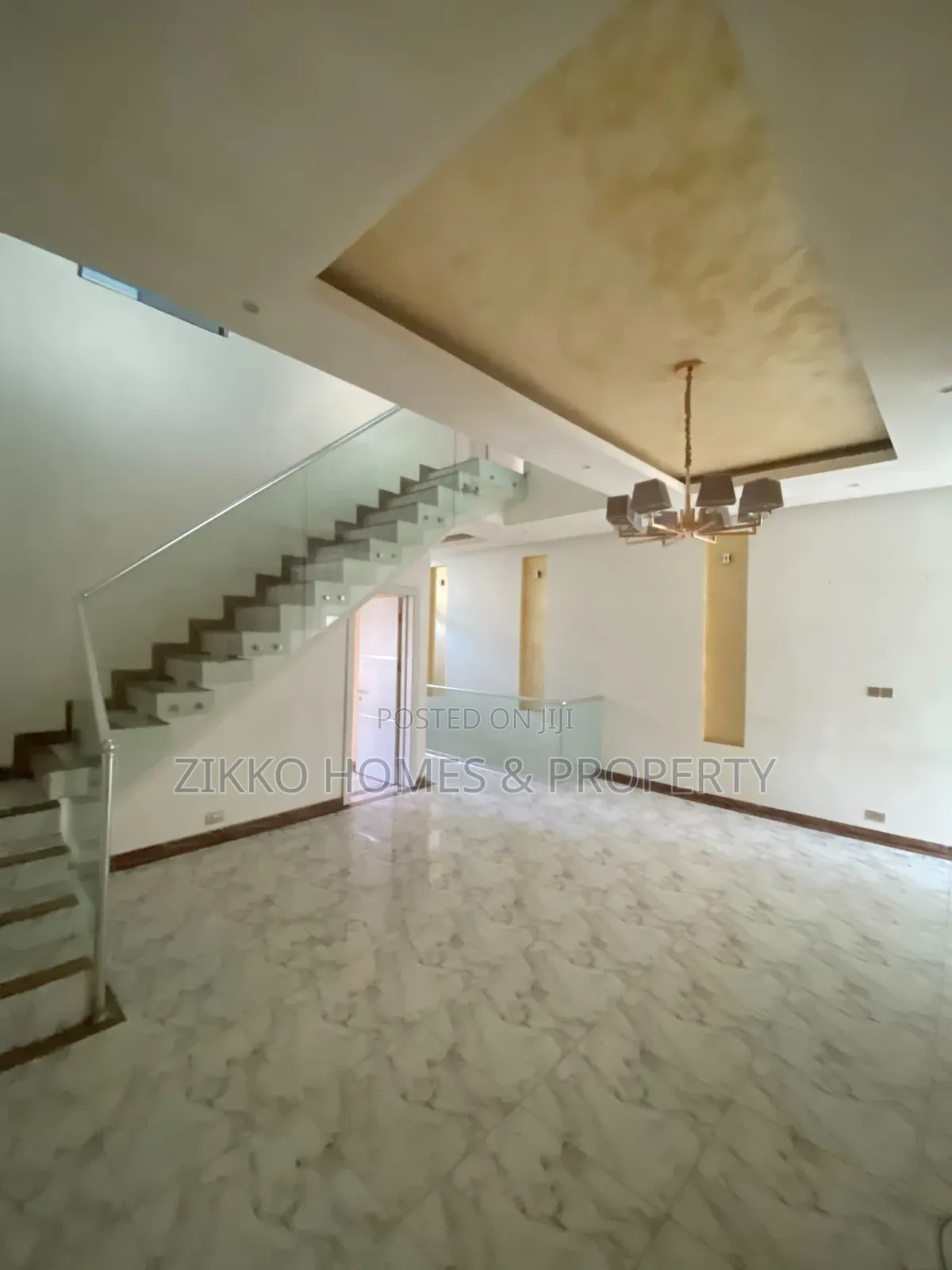 4bdrm Duplex in Southern View, Chevron for rent in Chevron