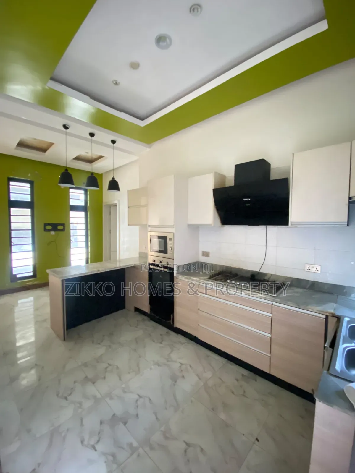 4bdrm Duplex in Southern View, Chevron for rent in Chevron