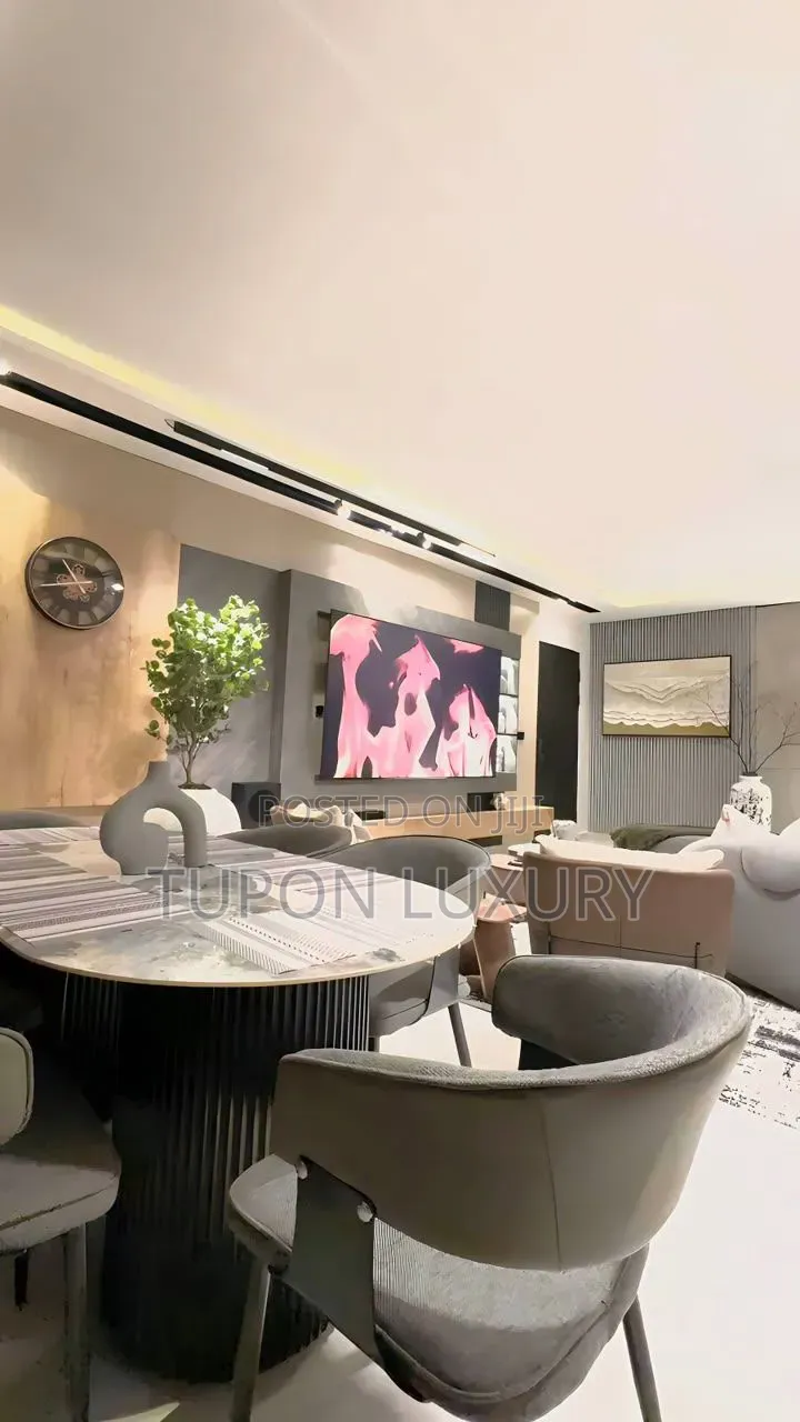Spacious and Luxury 2bedroom With Ps5, Pool, Gym in Lekki Phase 1