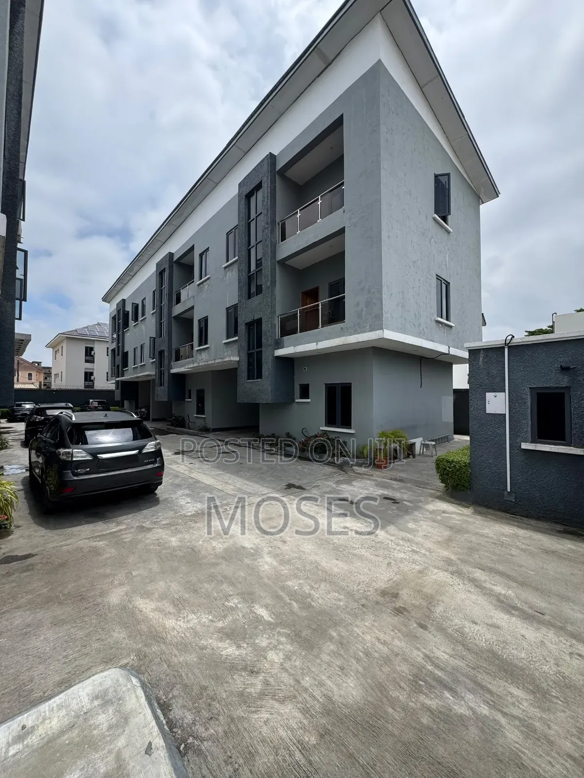 4bdrm Duplex in Inside An Access, Victoria Island Extension for rent in Victoria Island Extension