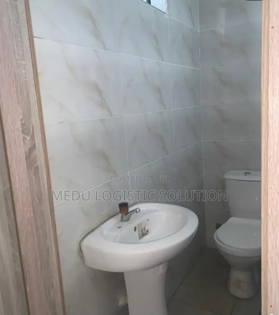 Furnished 4bdrm House in Ikota Villa Estate for sale in Ikota