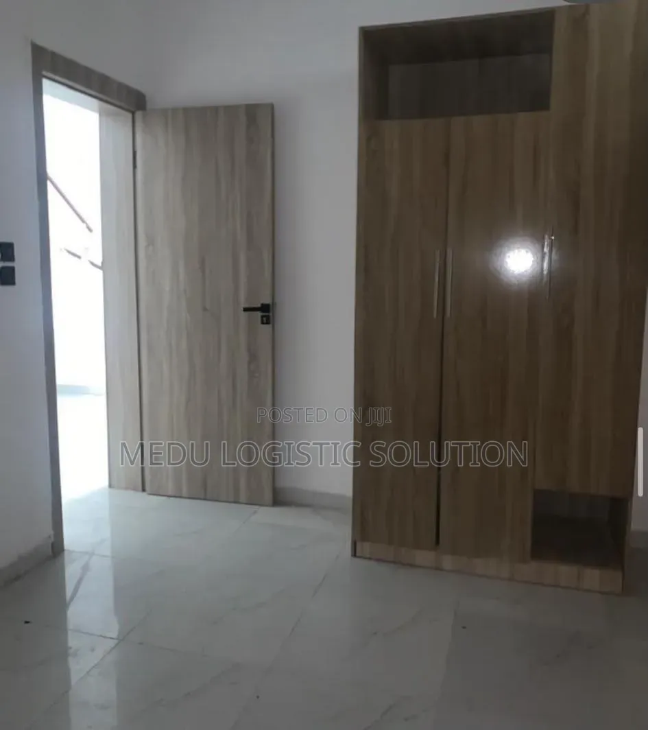 Furnished 4bdrm House in Ikota Villa Estate for sale in Ikota