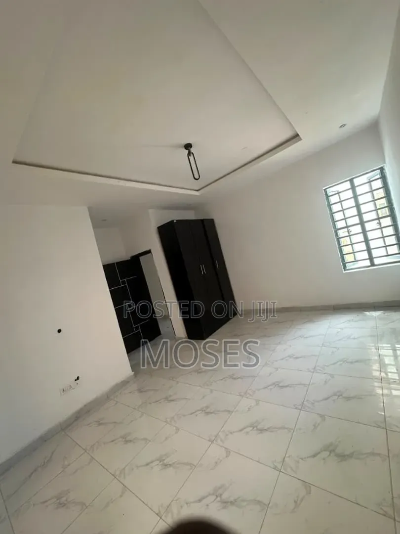 2bdrm Duplex in Inside An Access, Olokonla for rent in Olokonla