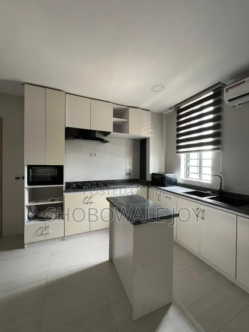 3bdrm Apartment in Ikate . for rent in Ikate
