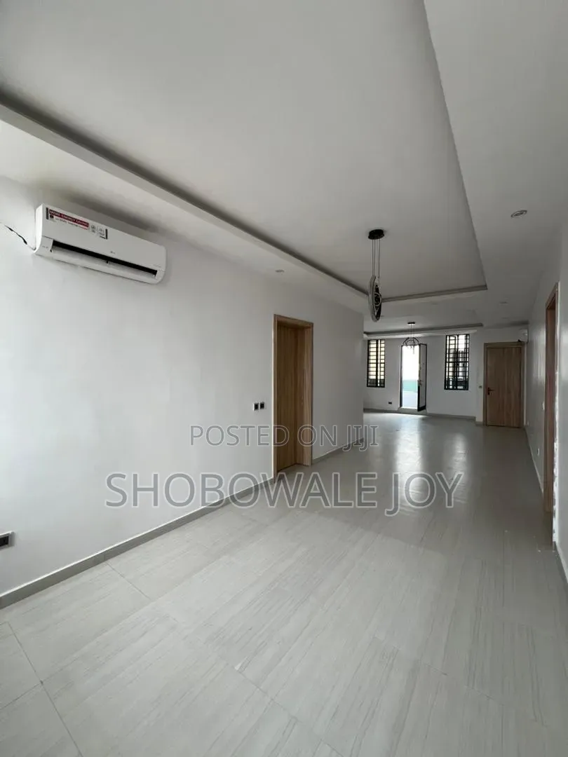 3bdrm Apartment in Ikate . for rent in Ikate