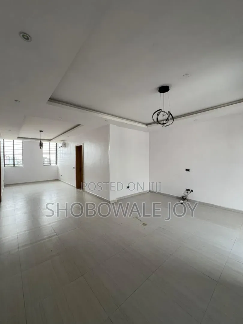 3bdrm Apartment in Ikate . for rent in Ikate