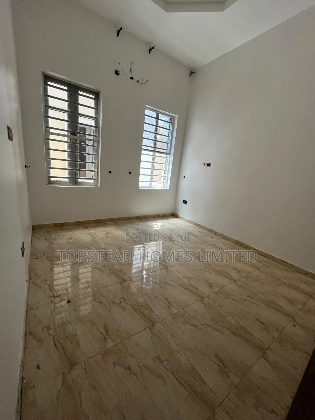 1bdrm Shared Apartment in Chevron Estate for rent in Chevron