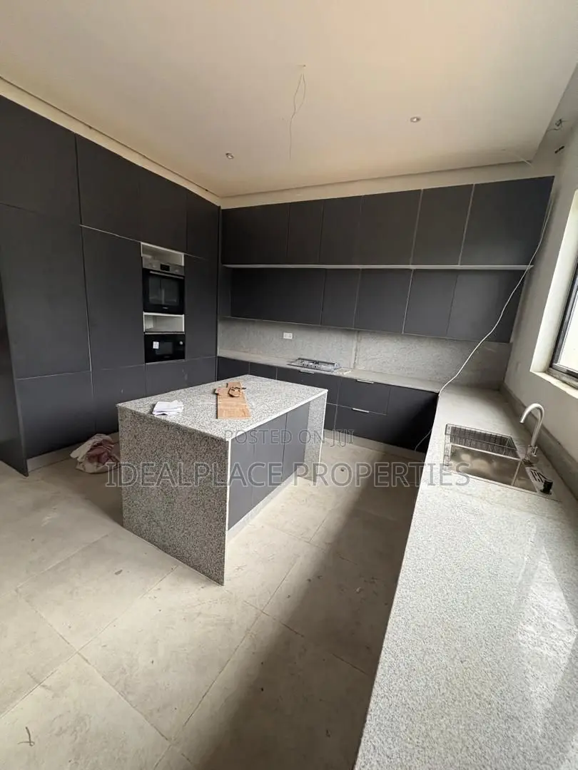 5bdrm Duplex in Old Ikoyi for rent in Old Ikoyi