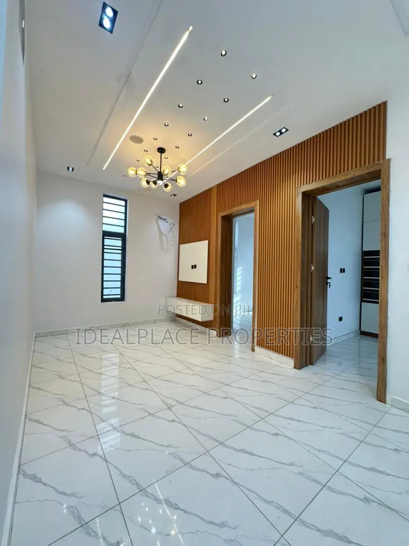 5bdrm Duplex in VGC / Ajah for sale in VGC / Ajah