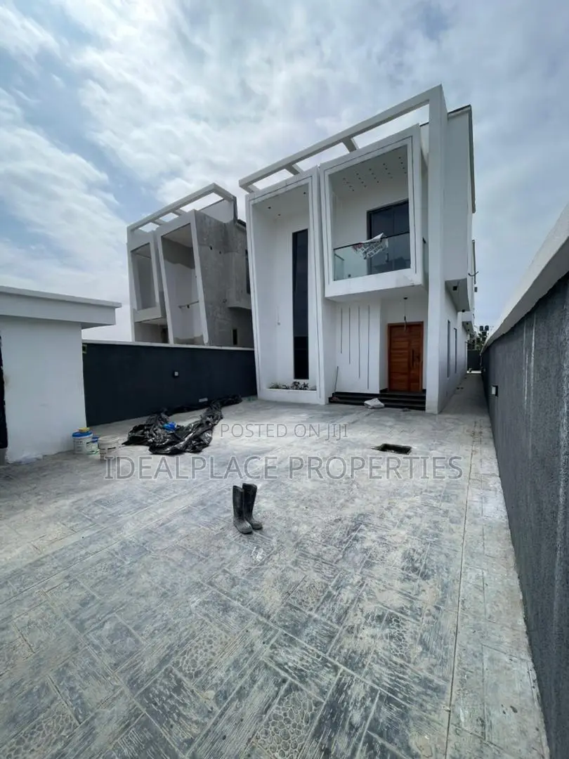 5bdrm Duplex in Ajah for sale in Ajah