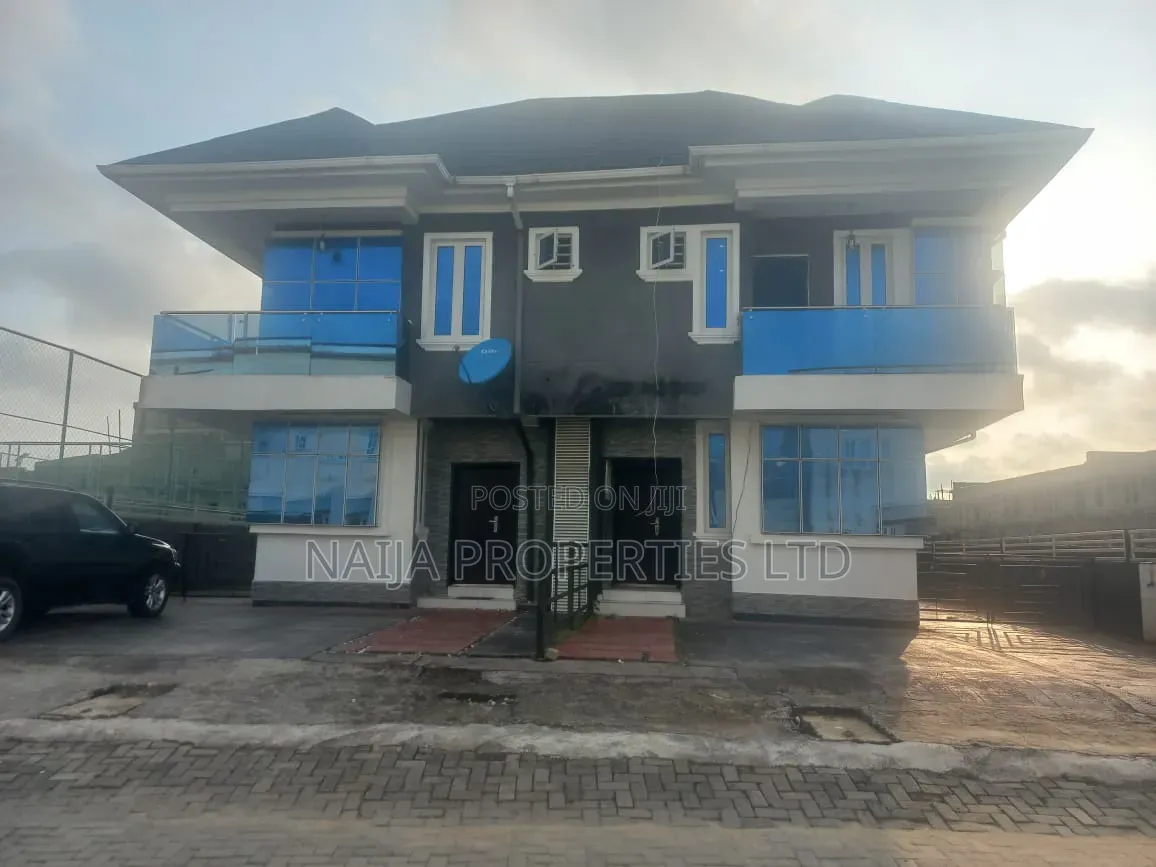 4bdrm Duplex in Lekki Garden for rent in Lekki Gardens Estate