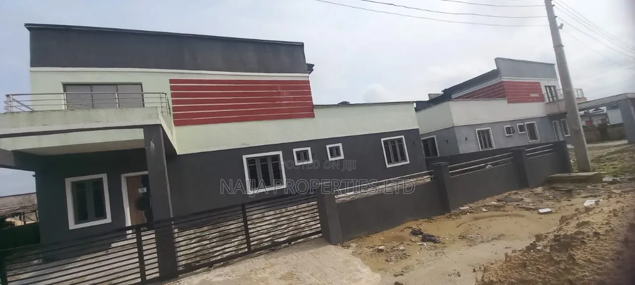 3bdrm Duplex in Olokonla for rent in Olokonla