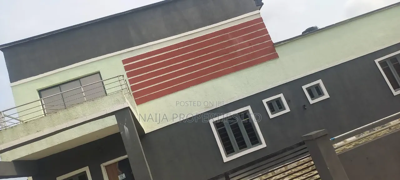 3bdrm Duplex in Olokonla for rent in Olokonla