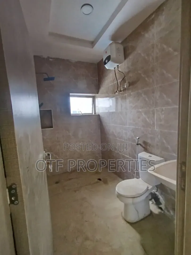 4bdrm Duplex in Mabushj, Mabushi for rent in Mabushi