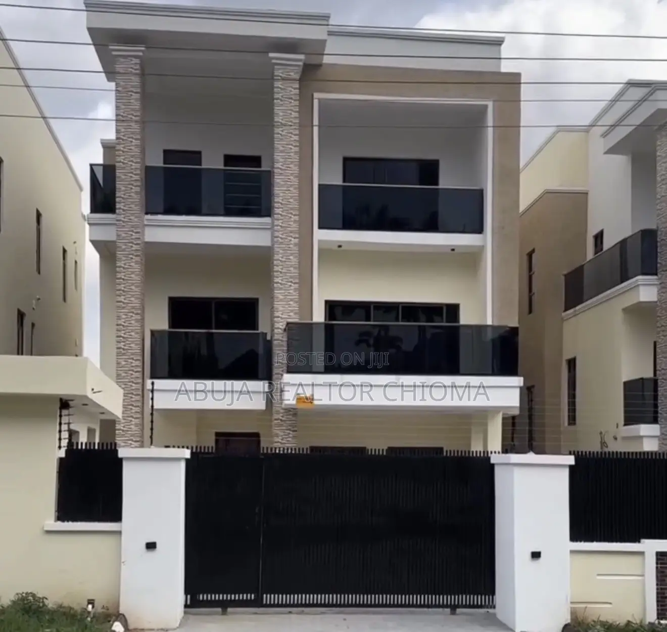 5bdrm Duplex in Gwarinpa Main, Abuja for sale in Gwarinpa