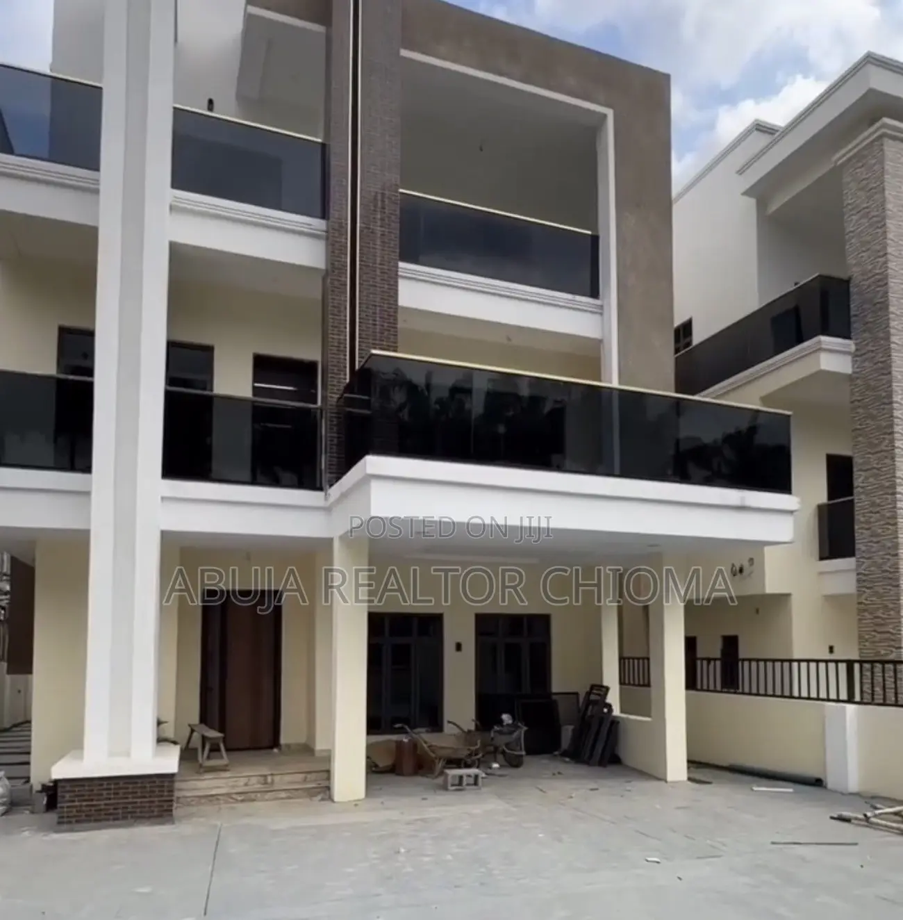 5bdrm Duplex in Gwarinpa Main, Abuja for sale in Gwarinpa