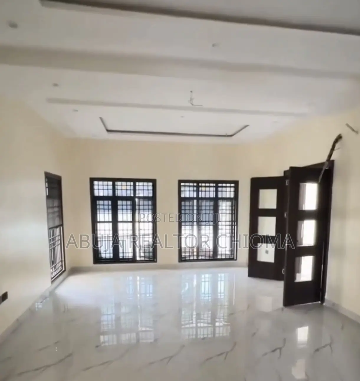 5bdrm Duplex in Gwarinpa Main, Abuja for sale in Gwarinpa